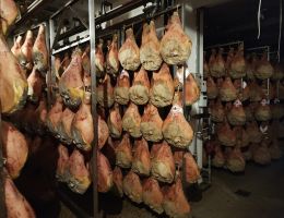 Immagine 3 di PROSCIUTTO CRUDO 20 MESI DOLCE MARCO D’OGGIONO PROSCIUTTI