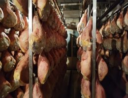 Immagine 4 di PROSCIUTTO CRUDO 20 MESI DOLCE MARCO D’OGGIONO PROSCIUTTI