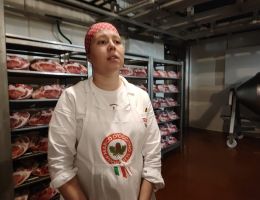 Immagine 5 di PROSCIUTTO CRUDO 20 MESI DOLCE MARCO D’OGGIONO PROSCIUTTI