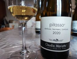 Immagine 1 di DERTHONA TIMORASSO PITASSO  CLAUDIO MARIOTTO VINI VIGNAIOLO IN VHO