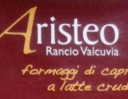 Immagine 3 di FORMAGGELLA A LATTE CRUDO  DI CAPRA DELLA VALCUVIA CASEIFICIO ARISTEO