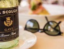 Immagine 1 di GAVI DEI GAVI® D.O.C.G. ETICHETTA NERA TENUTA LA SCOLCA