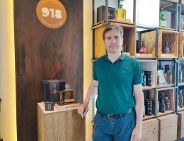 Immagine 4 di GRAPPA ANNIVERSARIO 918 10 ANNI DISTILLERIA MAGNOBERTA 1918