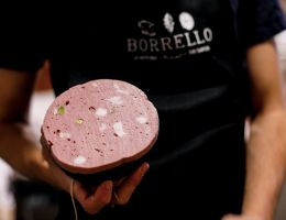 Immagine 1 di MORTADELLA DI SUINO NERO DEI NEBRODI FATTORIA BORRELLO