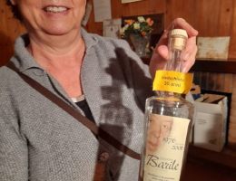 Immagine 1 di GRAPPA OVER 25-28 -30 ANNI ALAMBICCO DISCONTINUO A FUOCO DIRETTO DI LEGNA DISTILLERIA BARILE