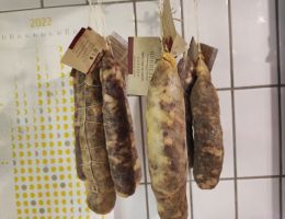 Immagine 1 di SALAME DI SUINO NERO DEI NEBRODI FATTORIA BORRELLO