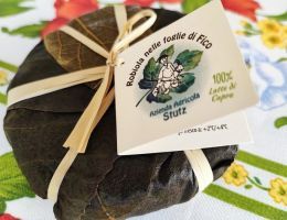 Immagine 1 di ROBIOLA NELLE FOGLIE DI FICO CASEIFICIO STUTZ