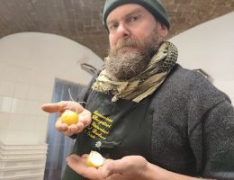 Immagine 3 di OVETTO DI CAPRA RIVESTITO DI CERA D'API I SOPRAFFINI DI LUCA MONTALDO