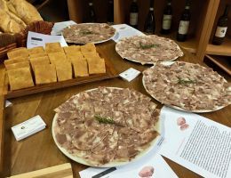 Immagine 1 di TESTA IN CASSETTA DI GAVI MACELLERIA AGOSTINO BERTELLI