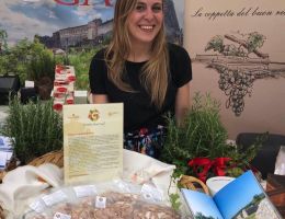 Immagine 3 di TESTA IN CASSETTA DI GAVI MACELLERIA AGOSTINO BERTELLI