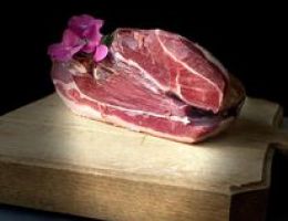 Immagine 4 di PROSCIUTTO CRUDO OSSOLANO SALUMI DEL DIVIN PORCELLO