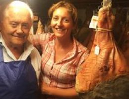 Immagine 1 di JAMBUN  DI MASERA DEL MAESTRO GIOVANNI SALUMI DEL DIVIN PORCELLO