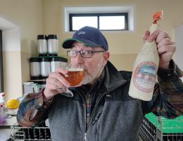 Immagine 2 di QUARTA RUNA STILE FRUIT BEER PESCA DI VOLPEDO BIRRIFICIO MONTEGIOCO