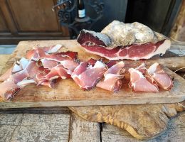 Immagine 4 di PROSCIUTTO CRUDO VALCRUDONE FABIO IL CIANTA ZANOTTI