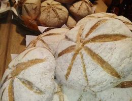 Immagine 1 di PANE GROSSO DI TORTONA® CON FARINA SAN PASTORE®  PANIFICIO DELLA BARCA