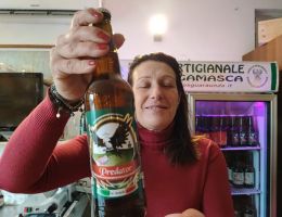 Immagine 2 di PREDATOR STILE STRONG ALE BELGA BIRRIFICIO SGUARAUNDA  LA BERGAMASCA