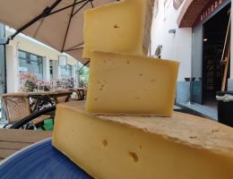 Immagine 4 di TOMA  D'ALPE VEGLIA CASEIFICIO DE GIULI