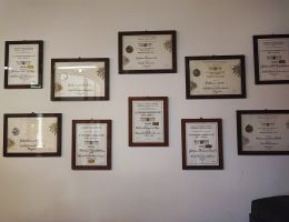 Immagine 5 di BOTTICINO D.O.C. RISERVA SELEZIONE VITTORIA  ALATA CANTINA EMILIO FRANZONI