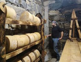 Immagine 4 di GRANONE DEL DUCA STAGIONATO ALTA VALTELLINA CASARO CARLO DUCA