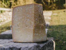 Immagine 5 di GRANONE DEL DUCA STAGIONATO ALTA VALTELLINA CASARO CARLO DUCA