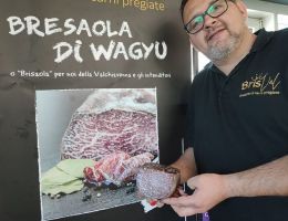 Immagine 1 di BRESAOLA DI WAGYU BRISVAL LA BRISAOLA