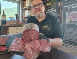 Immagine 2 di BRESAOLA DI WAGYU BRISVAL LA BRISAOLA
