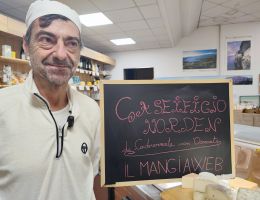 Immagine 5 di FORMAGGINA DI OSMATE CASEIFICIO NORDEN DI CADREZZATE CON OSMATE