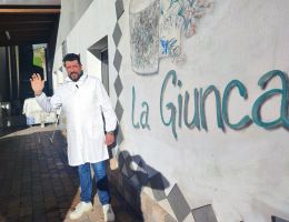 Immagine 2 di BLU DI ROJ  E  BLU DI CAPRA CASEIFICIO LA GINCA' A FOBELLO CASARO GIANLUCA BACCHELLA