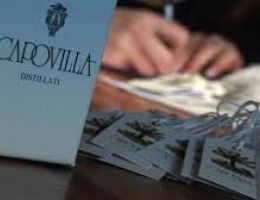 Immagine 3 di DISTILLATO DI BIRRA BIERBRAND LEGNO CAPOVILLA DISTILLATI