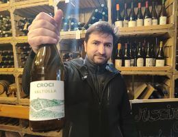 Immagine 1 di VALTOLLA BIANCO FERMO DA  UVE MALVASIA DI CANDIA AROMATICA 100% CROCI VINI NATURALI