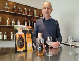 Immagine 1 di GRAPPA RISERVA DI NEBBIOLO 24 MESI BOTTI DA PORTO ANTICA DISTILLERIA SIBONA