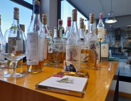 Immagine 3 di GRAPPA DI ARNEIS DEL ROERO DISTILLERIA MAROLO 1977 ALBA