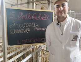 Immagine 2 di COPPA DI PARMA DA SUINO NERO DI PARMA DI SIMONE BERTOLAZZI NORCINO DI PARMA