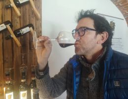 Immagine 2 di COLLINE NOVARESI VESPOLINA D.O.C. 54 ROSSO MIRU' VINI ALTO PIEMONTE