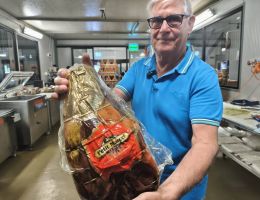 Immagine 1 di PROSCIUTTO CRUDO PETIT MARCEL 14 MESI LA VALDÒTAINE