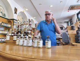 Immagine 1 di GRAPPE MONOVITIGNO DELLA VALLE D'AOSTA  DISTILLERIA LA VALDÓTAINE DI MONTAGNA SAINT MARCEL