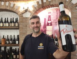 Immagine 1 di VALLE D'AOSTA D.O.C. NEBBIOLO PICOTENDRO CAVES DE DONNAS