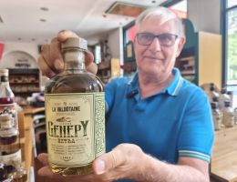 Immagine 1 di GENEPY EXTRA  DELLA VALLE D'AOSTA DISTILLERIA DI MONTAGNA LA VALDÓTAINE SAINT MARCEL