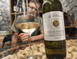 Immagine 2 di VALLE'E D'AOSTE DOC CHAMBAVE MUSCAT LA VRILLE DI HERVE'