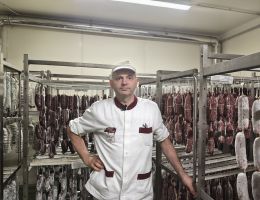Immagine 1 di SALUMI TRADIZIONALI DELLA VALLE D'AOSTA LARDIFICIO PIETRO LAURENT DI ARNAD