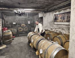 Immagine 3 di GRAPPA RISERVA DI SFORZATO 18 MESI DI VALTELLINA GRAPPA EROICA DISTILLERIA INVITTI 1948