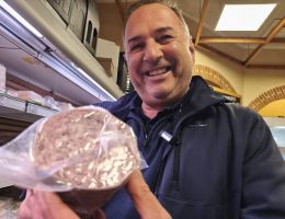 Immagine 2 di MORTADELLA DI FEGATO BAGNATA CON GRAPPA SALUMIFICIO COLOMBO SALVO CROSIO DELLA VALLE