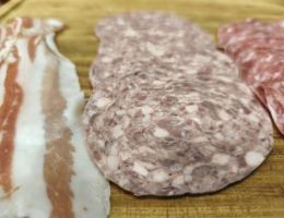 Immagine 4 di MORTADELLA DI FEGATO BAGNATA CON GRAPPA SALUMIFICIO COLOMBO SALVO CROSIO DELLA VALLE