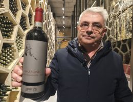 Immagine 1 di AMARONE CLASSICO DELLA VALPOLICELLA D.O.C.G. CANTINA ZÝMĒ