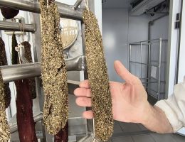 Immagine 3 di FILETTO DI MAIALE INNAMORATO ALLE ERBE DI MONTAGNA SALUMI PRIMO MONTALDO DI NEVIGLIE