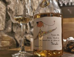 Immagine 2 di GRAPPA DI BAROLO DELLA DONNA SELVATICA DISTILLERIA ROMANO LEVI DI LUCIO SCARATTI