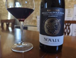 Immagine 2 di AMARONE DELLA VALPOLICELLA DOCG CLASSICO CORTE VAONA NOVAIA VINI IN MARANO DI VALPOLICELLA