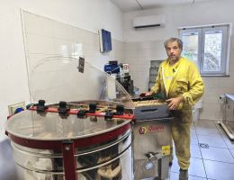 Immagine 2 di MIELE DI MELATA  APICOLTURA VEDDASCA DI WILLIAM MAGNOCAVALLO DI MACAGNO
