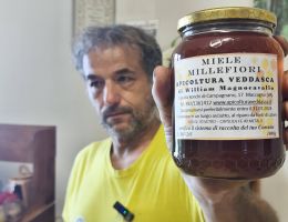 Immagine 1 di MIELE MILLEFIORI APICOLTURA VEDDASCA DI WILLIAM MAGNOCAVALLO DI MACCAGNO
