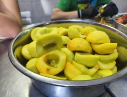 Immagine 3 di PESCHE BIANCHE SCIROPPATE DI MONATE AGRICOLA MARCO BINA PRODUTTORE
